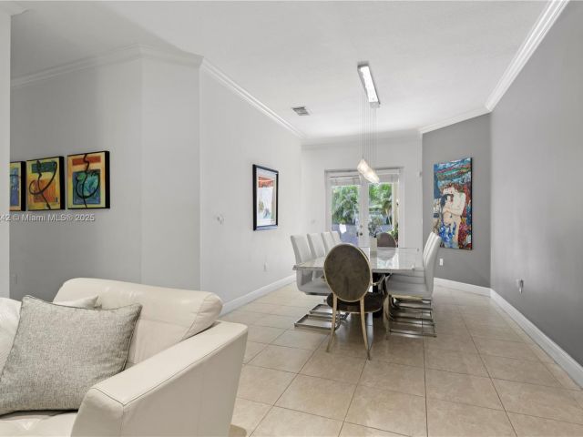 Продажа дома по адресу 9339 SW 98th Pl - фото 6122517