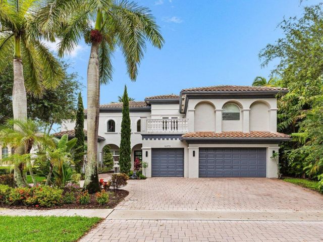 Продажа дома по адресу 16370 Via Fontana - фото 6214355