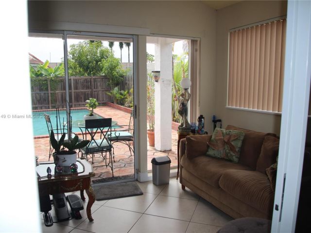 Продажа дома по адресу 11861 SW 92nd Ln - фото 6126395