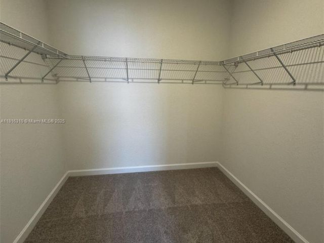 Дом в аренду по адресу 112 SW 184 WAY 112 - фото 6147694