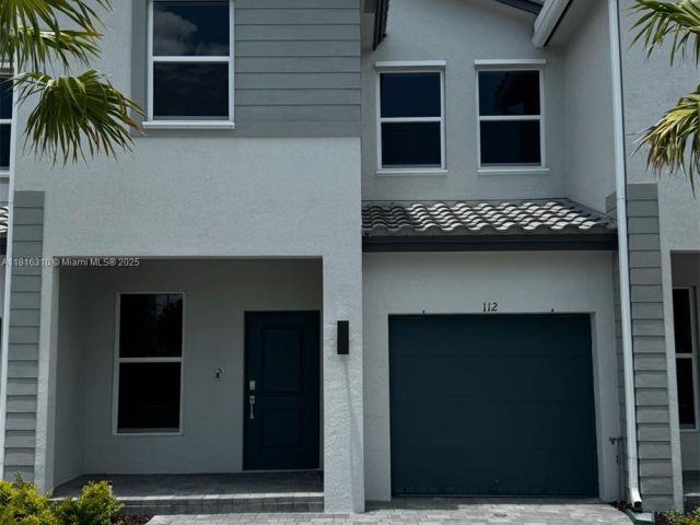 Дом в аренду по адресу 112 SW 184 WAY 112 - фото 6147708