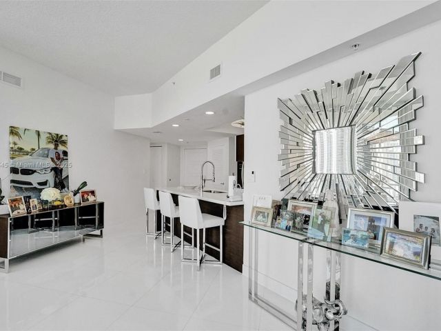 Продажа квартиры #1-1803 - фото 6154824