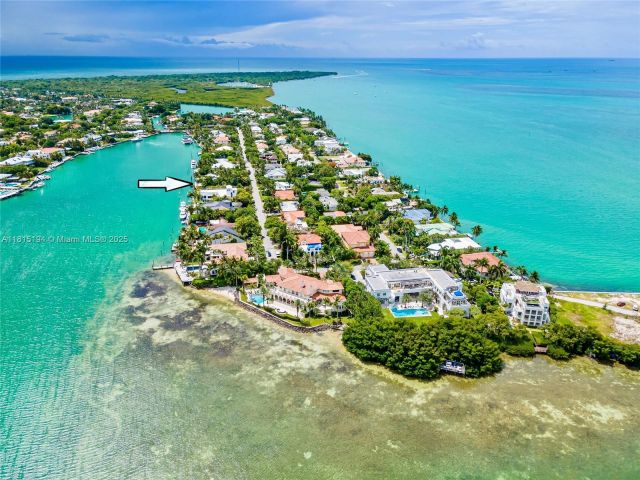 Продажа дома по адресу 699 N Mashta Dr - фото 6122241