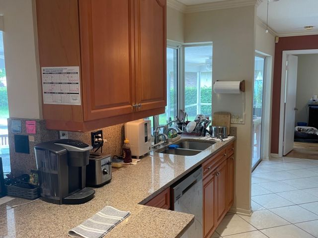 Продажа дома по адресу 3313 Sherwood Boulevard - фото 6137847