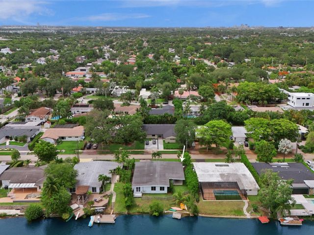 Продажа дома по адресу 2050 NE 196th Ter - фото 6178136