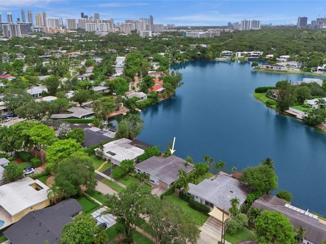 Продажа дома по адресу 2050 NE 196th Ter - фото 6178138