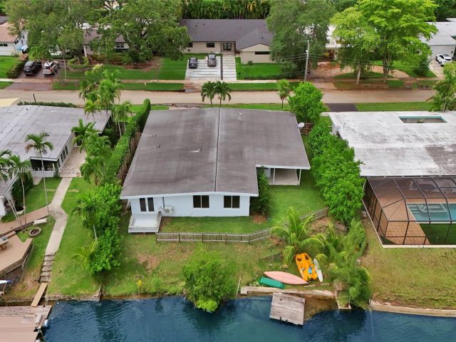 Продажа дома по адресу 2050 NE 196th Ter - фото 6178142