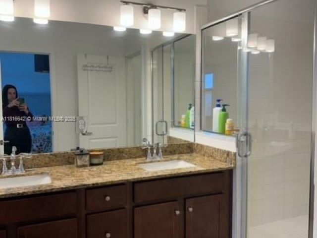 Продажа дома по адресу 23520 SW 107th Ct - фото 6123991