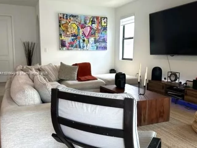 Продажа дома по адресу 23520 SW 107th Ct - фото 6123996