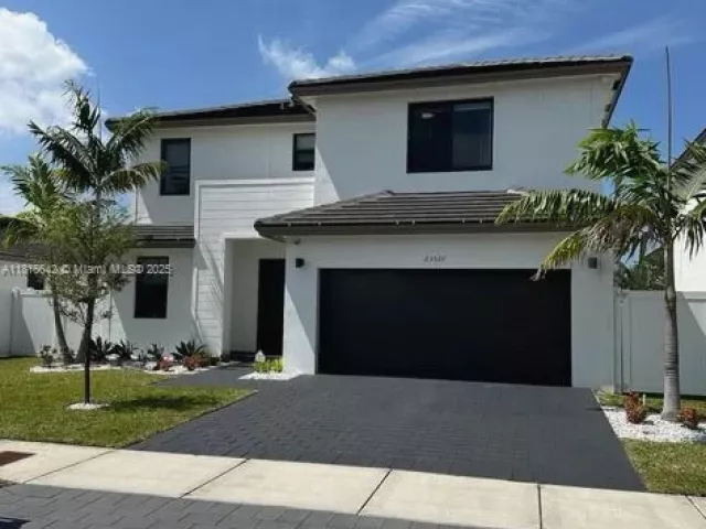 Продажа дома по адресу 23520 SW 107th Ct - фото 6124001