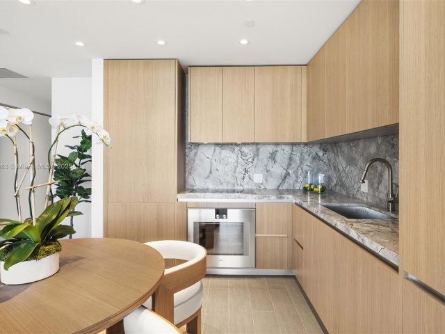 Квартира в аренду номер1808 - фото 6125243