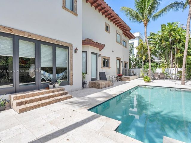 Продажа дома по адресу 18825 N Bay Rd - фото 6157543