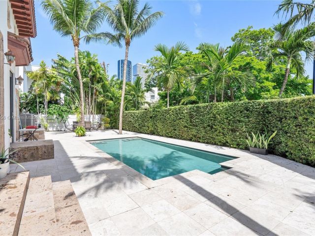 Продажа дома по адресу 18825 N Bay Rd - фото 6157549