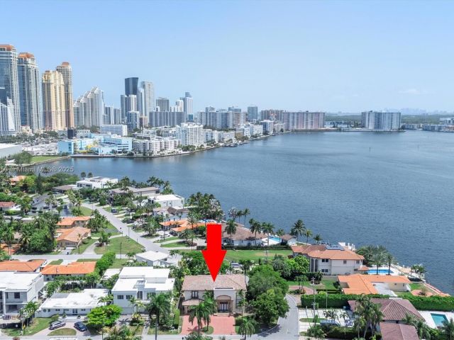 Продажа дома по адресу 18825 N Bay Rd - фото 6157550