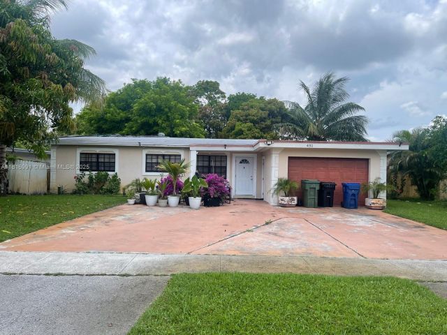 Продажа дома по адресу 451 E Dayton Cir - фото 6159286