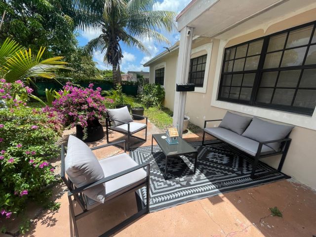 Продажа дома по адресу 451 E Dayton Cir - фото 6227999