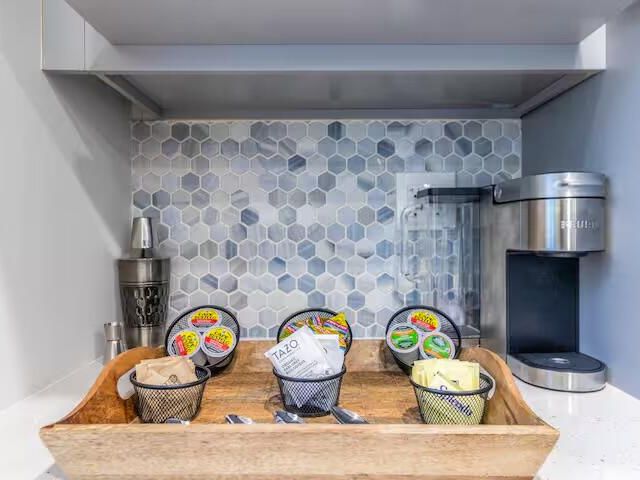 Дом в аренду по адресу 322 NW 4th Avenue - фото 6137902