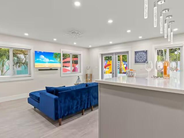 Дом в аренду по адресу 322 NW 4th Avenue - фото 6137909