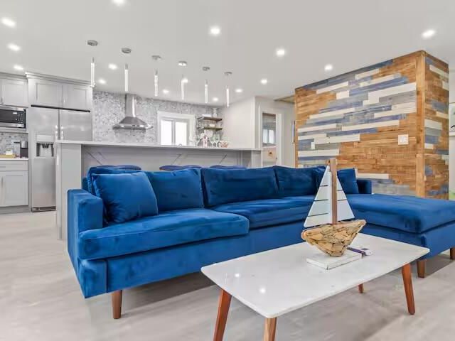 Дом в аренду по адресу 322 NW 4th Avenue - фото 6137910