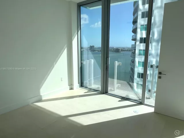 Продажа квартиры #2004 - фото 6134990