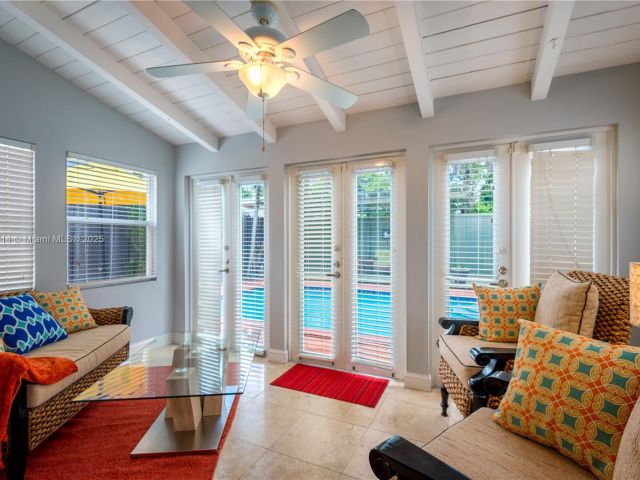 Продажа дома по адресу  - фото 6130484