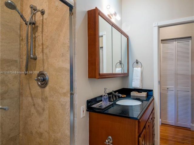 Продажа дома по адресу  - фото 6130485