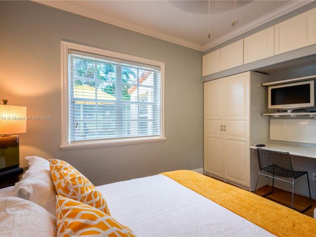 Продажа дома по адресу  - фото 6130490