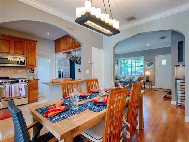 Продажа дома по адресу  - фото 6130496