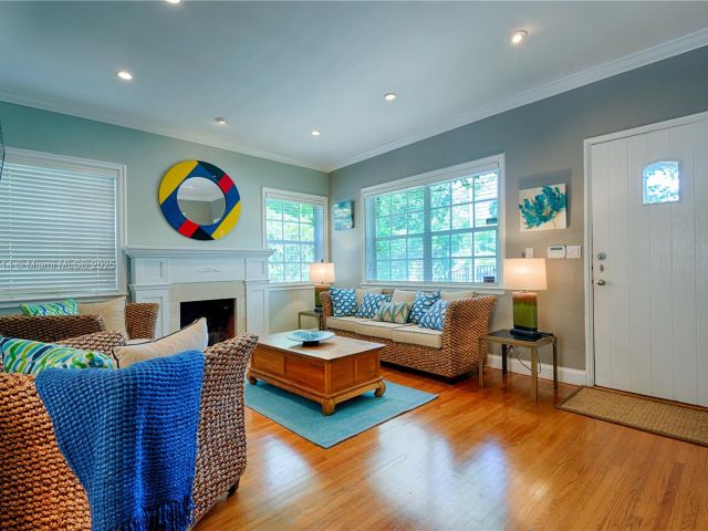 Продажа дома по адресу  - фото 6130499