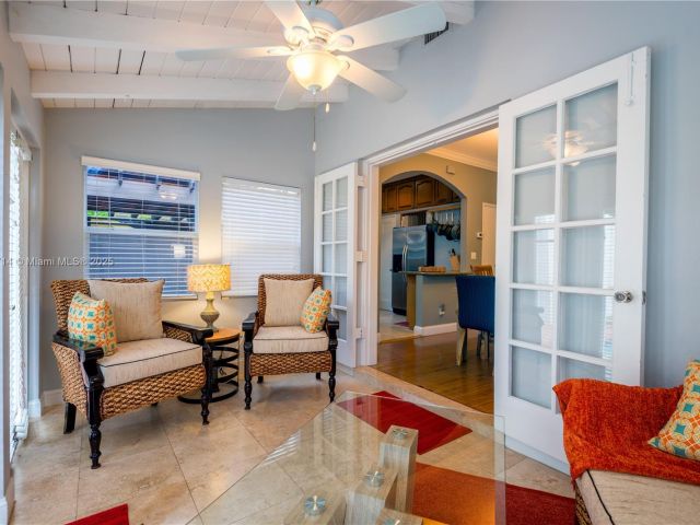 Продажа дома по адресу  - фото 6130500