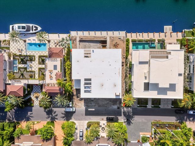 Продажа дома по адресу 630 Isle Of Palms Dr - фото 6126847