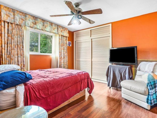 Продажа дома по адресу 8330 NW 23rd Street - фото 6128662