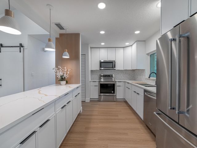 Продажа дома по адресу 18085 102nd Way S - фото 6164224