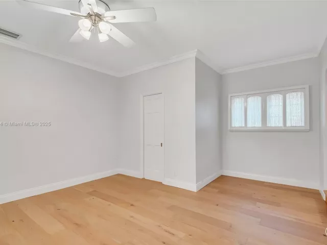 Продажа дома по адресу 325 Bontona Ave - фото 7662826