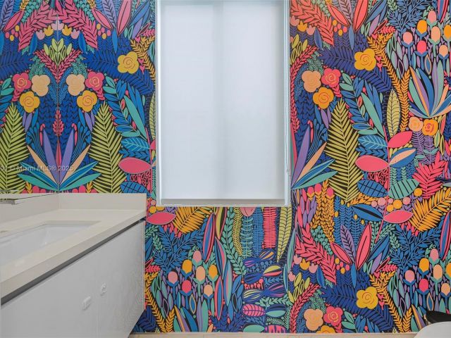 Дом в аренду по адресу 10373 NW 68th Ter - фото 6127773