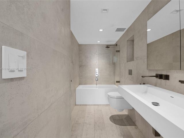 Продажа квартиры #7A - фото 6128368