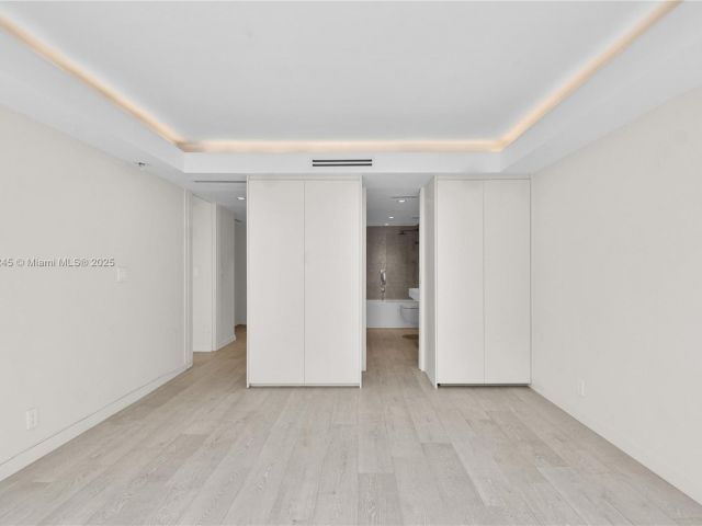 Продажа квартиры #7A - фото 6128369