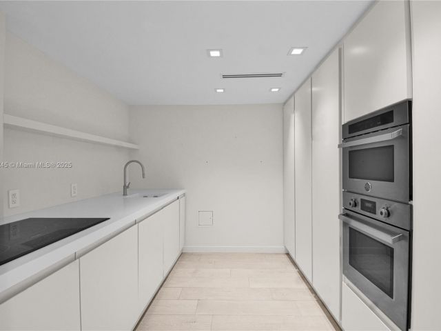 Продажа квартиры #7A - фото 6128371