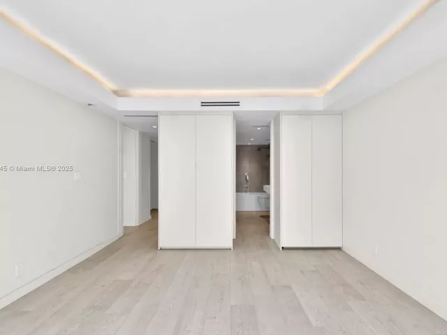 Продажа квартиры #7A - фото 6128369