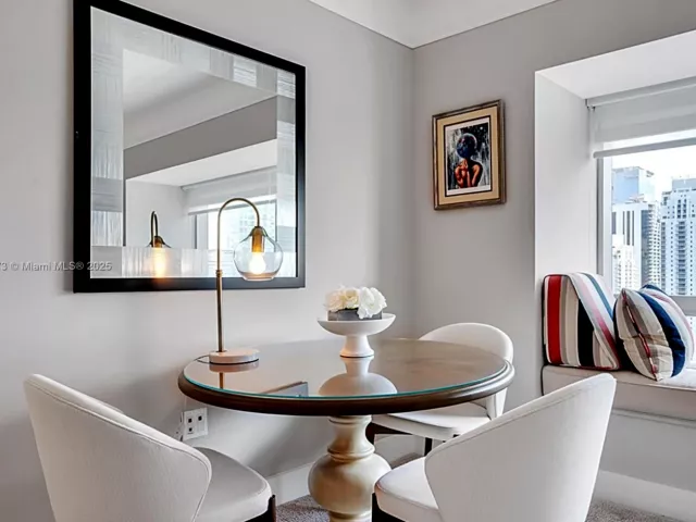 Продажа квартиры #3111 - фото 6150358