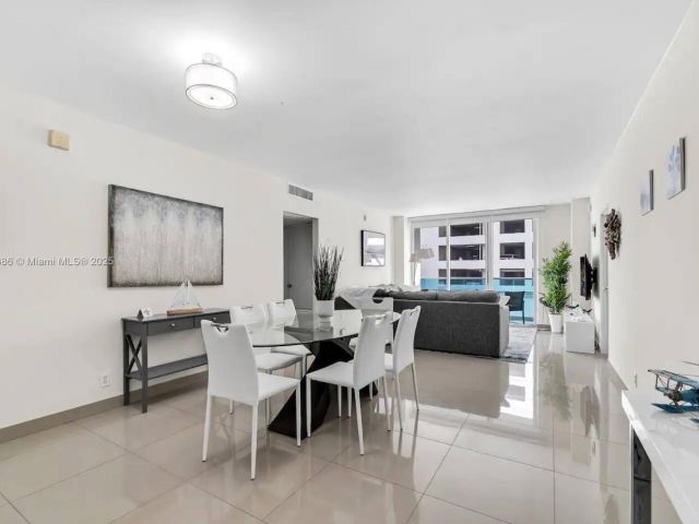 Квартира в аренду номер5J - фото 6129379