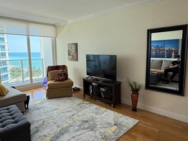 Продажа квартиры #1010 - фото 6634245