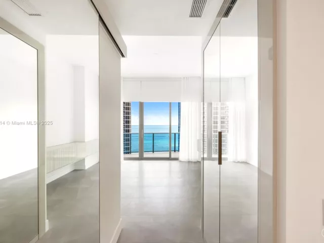 Продажа квартиры #1604 - фото 6149996