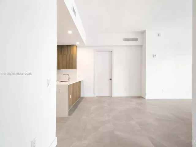 Продажа квартиры #1604 - фото 6149998