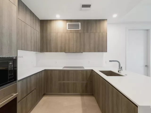 Продажа квартиры #1604 - фото 6150000