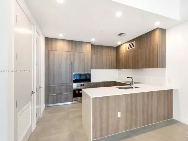 Продажа квартиры #1604 - фото 6150001