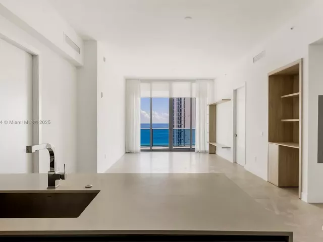 Продажа квартиры #1604 - фото 6150002