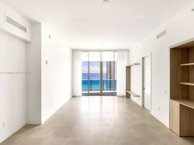 Продажа квартиры #1604 - фото 6150003