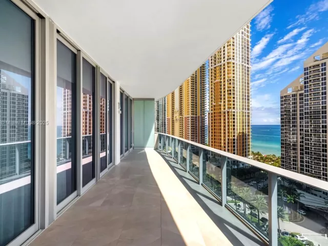 Продажа квартиры #1604 - фото 6150005