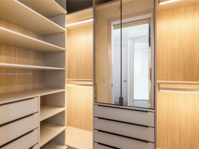 Продажа квартиры #1604 - фото 6149995